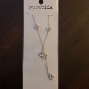 Brand new puravida necklace